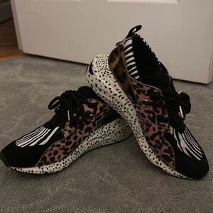 Steve Madden sneakers